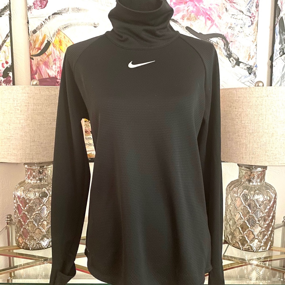 Nike dry fit pullover